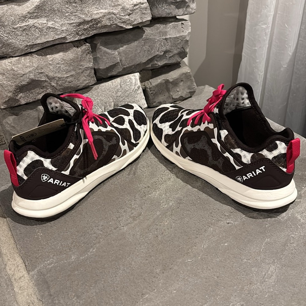 Ariat Fuse Cow Print Lightweight EVA midsole mesh & synthetic upper, rubber sole - Picture 5 of 9
